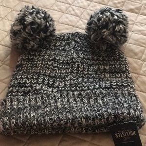 Hollister knit beanie NWT
